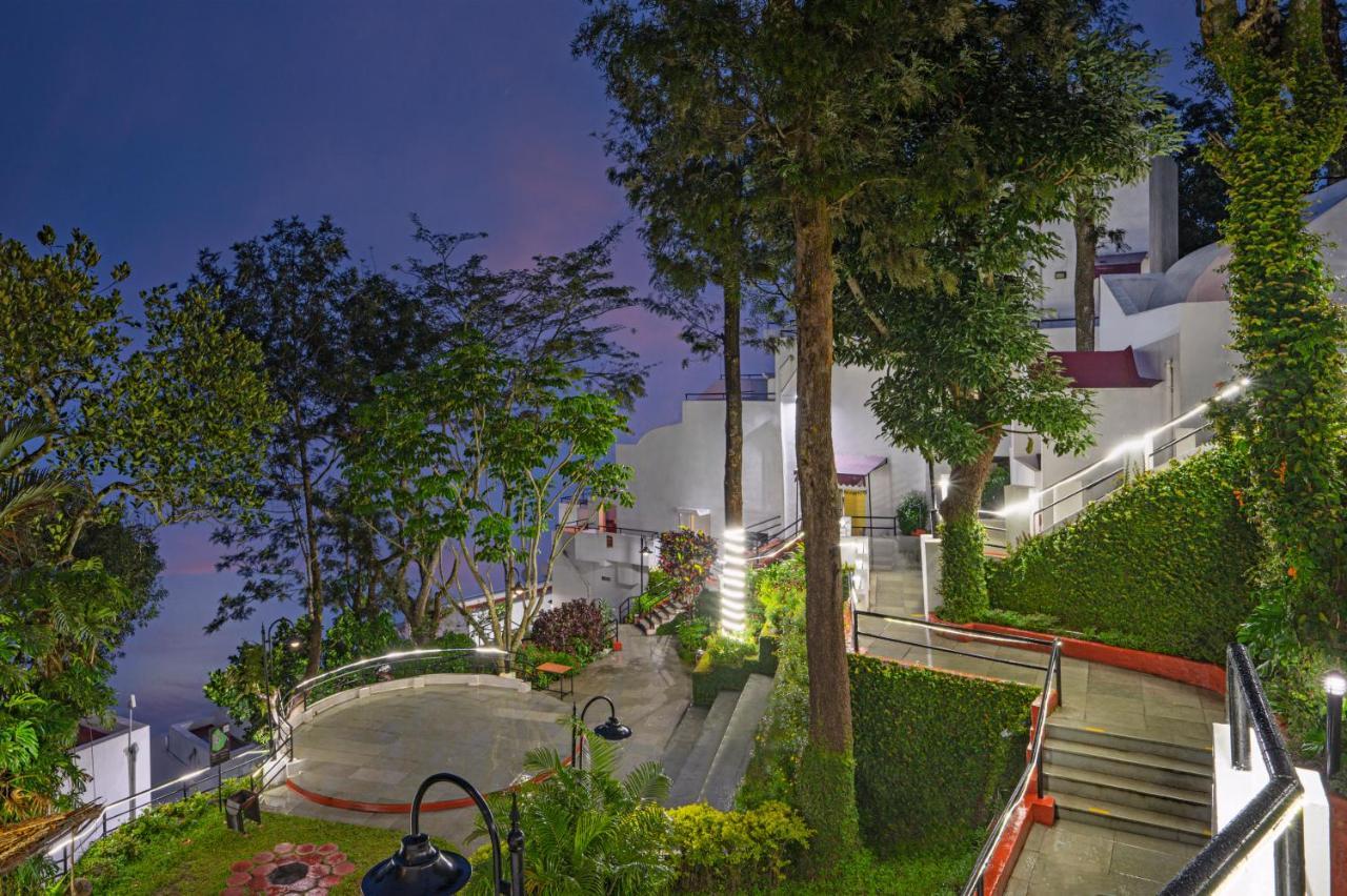 สเตอร์ลิง เยกาอุด Hotel เยอร์โคด ภายนอก รูปภาพ